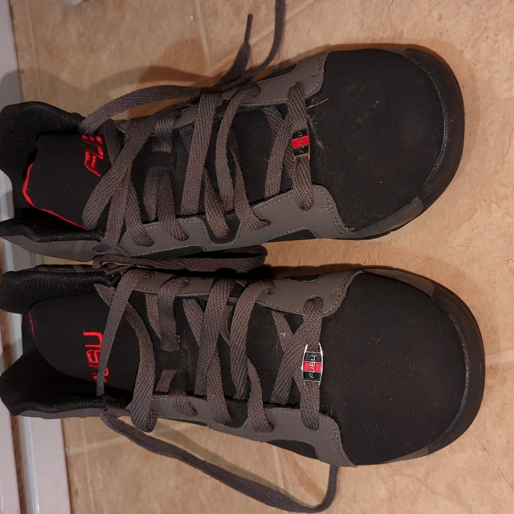 Fubu mens 8.5 high top